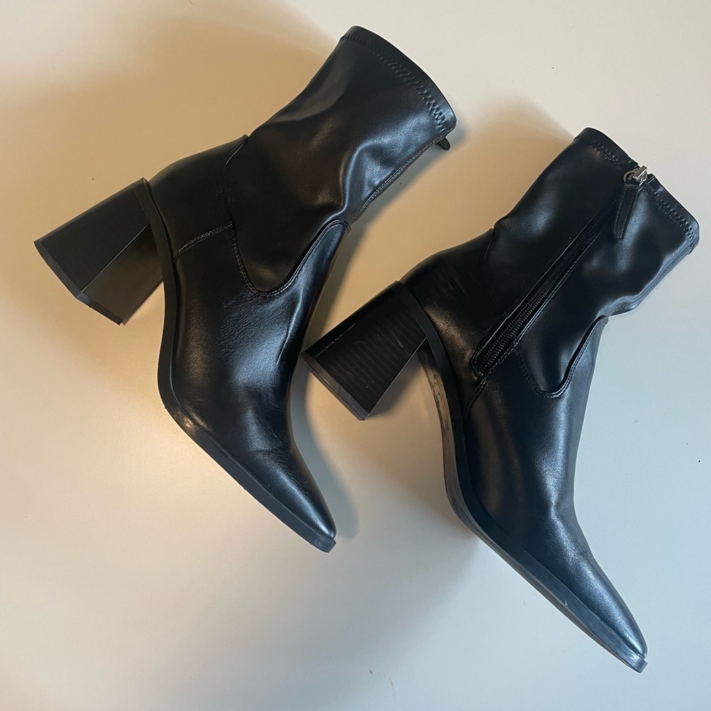 Zara size 7 black block heel ankle boots